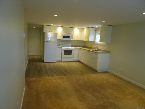 2783 Murray Dr, Saanich, BC 