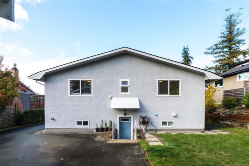 2783 Murray Dr, Saanich, BC 