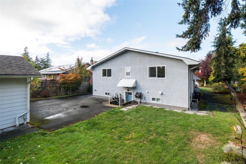 2783 Murray Dr, Saanich, BC 