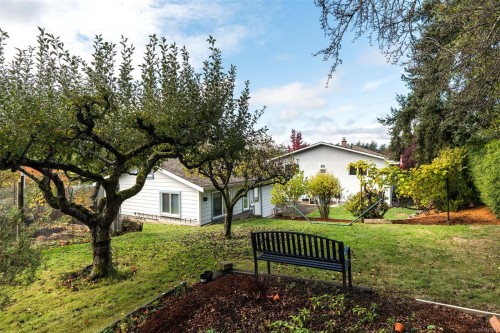 2783 Murray Dr, Saanich, BC 