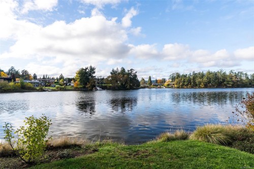 2783 Murray Dr, Saanich, BC 