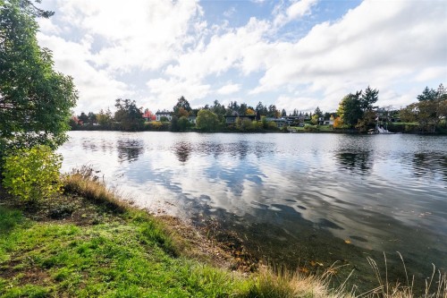 2783 Murray Dr, Saanich, BC 