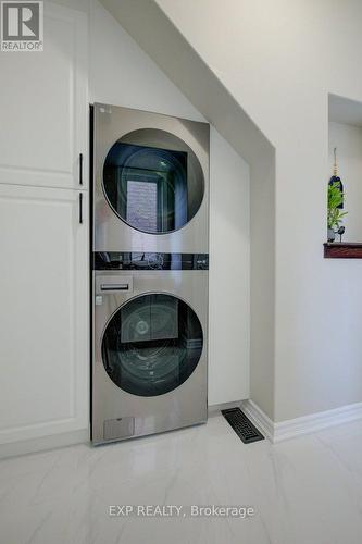 953 Gastle Way, Milton (Ha Harrison), ON - Indoor Photo Showing Laundry Room