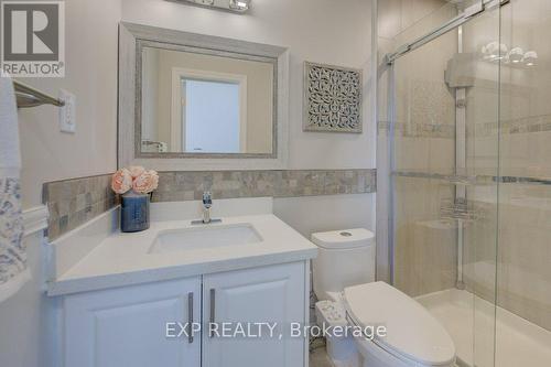 953 Gastle Way, Milton (Ha Harrison), ON - Indoor Photo Showing Bathroom