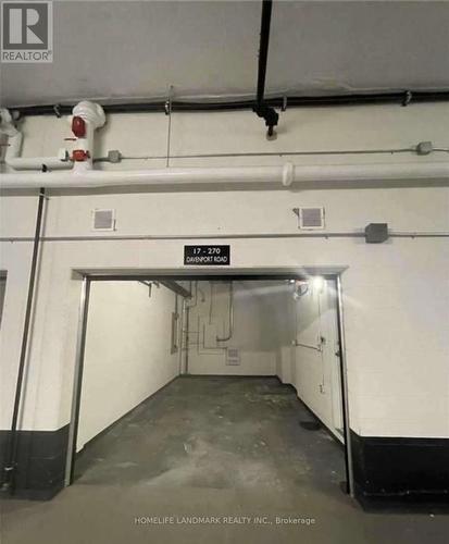 Th #17 - 270 Davenport Road, Toronto, ON - Indoor Photo Showing Garage
