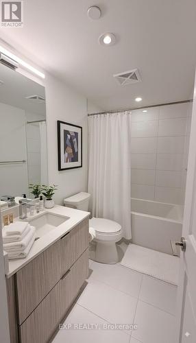 3306 - 395 Bloor Street E, Toronto, ON - Indoor Photo Showing Bathroom