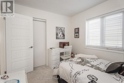 23 Compass Trail, Cambridge, ON - Indoor Photo Showing Bedroom