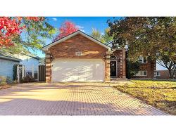 665 DELAWARE  Lasalle, ON N9J 3J8