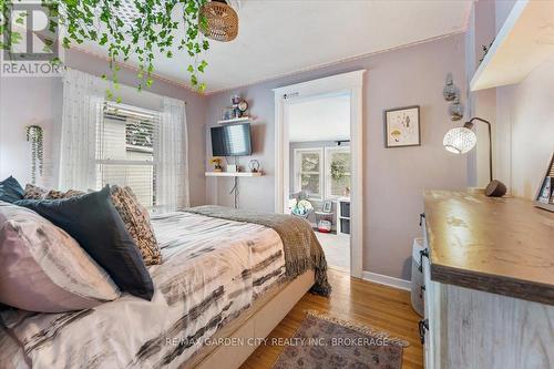 22 Chaplin Avenue, St. Catharines (Downtown), ON - Indoor Photo Showing Bedroom