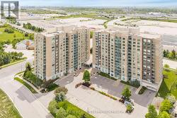 407 - 11 ONEIDA CRESCENT  Richmond Hill, ON L4B 0A1