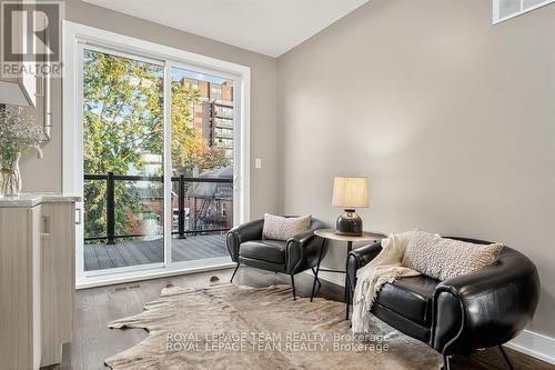 16 First Avenue, Ottawa, ON - Indoor
