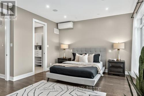 16 First Avenue, Ottawa, ON - Indoor Photo Showing Bedroom