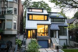 174 KENILWORTH AVENUE  Toronto, ON M4L 3S6