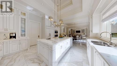 101 Forest Heights Boulevard, Toronto, ON - Indoor Photo Showing Kitchen With Double Sink