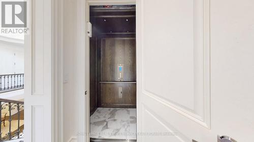 101 Forest Heights Boulevard, Toronto, ON - Indoor Photo Showing Other Room