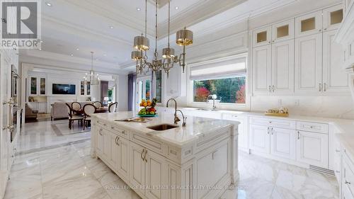 101 Forest Heights Boulevard, Toronto, ON - Indoor Photo Showing Kitchen