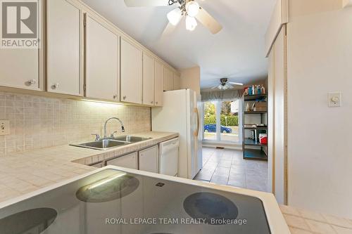 1094 Alenmede Crescent, Ottawa, ON - Indoor Photo Showing Kitchen With Double Sink