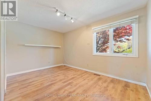 1094 Alenmede Crescent, Ottawa, ON - Indoor Photo Showing Other Room