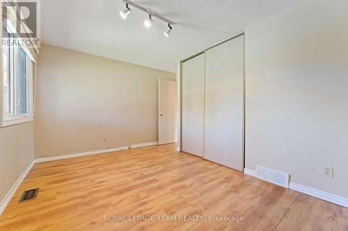 1094 Alenmede Crescent, Ottawa, ON - Indoor Photo Showing Other Room