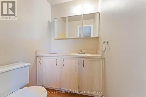 1094 Alenmede Crescent, Ottawa, ON - Indoor Photo Showing Bathroom