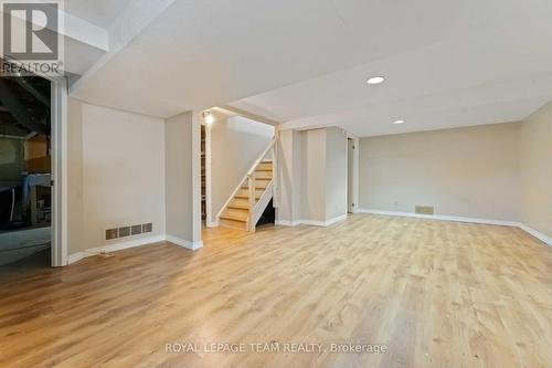 1094 Alenmede Crescent, Ottawa, ON - Indoor Photo Showing Other Room