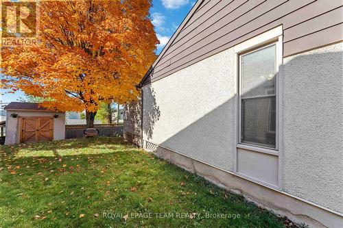 1094 Alenmede Crescent, Ottawa, ON - Outdoor