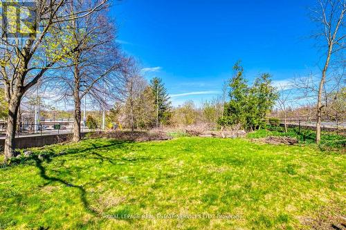 317 Queen Street S, Mississauga, ON - Outdoor