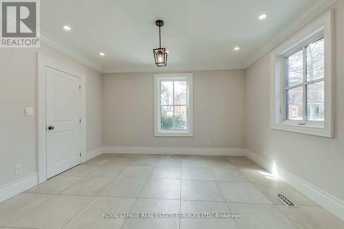 317 Queen Street S, Mississauga, ON - Indoor Photo Showing Other Room