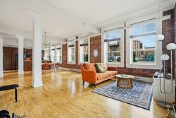 100-232 Rue Principale  Granby, QC J2G 2V8