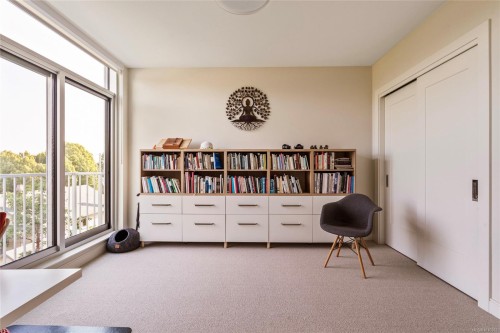 301-1916 Oak Bay Ave, Victoria, BC - Indoor