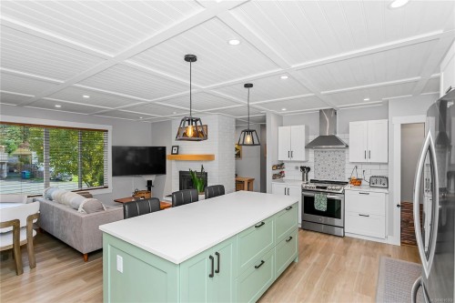 2055 Forest Dr, Nanaimo, BC 