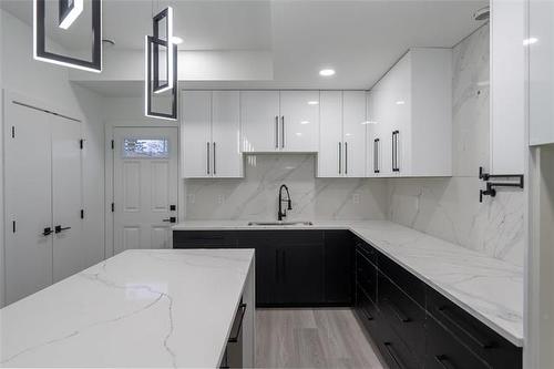 447 Centennial St, Winnipeg, MB 