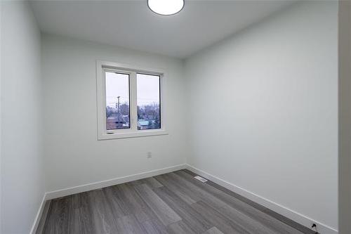 447 Centennial St, Winnipeg, MB 