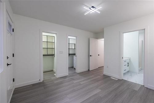 447 Centennial St, Winnipeg, MB 