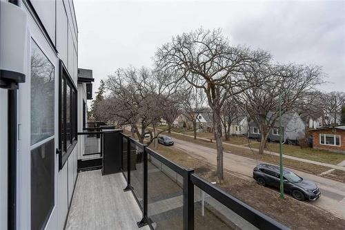 447 Centennial St, Winnipeg, MB 
