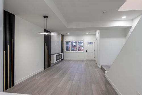 447 Centennial St, Winnipeg, MB 