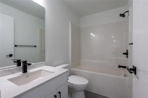 445 Centennial St, Winnipeg, MB 