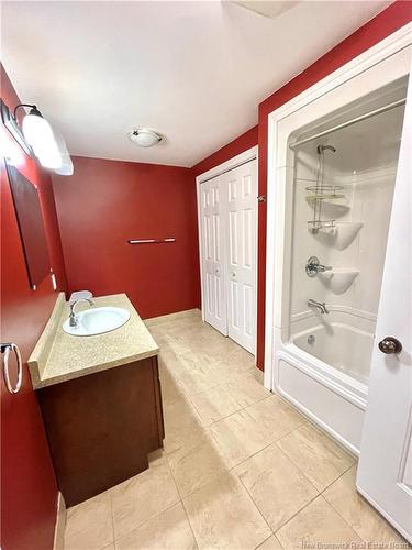 87 Queensbury Dr, Quispamsis, NB 