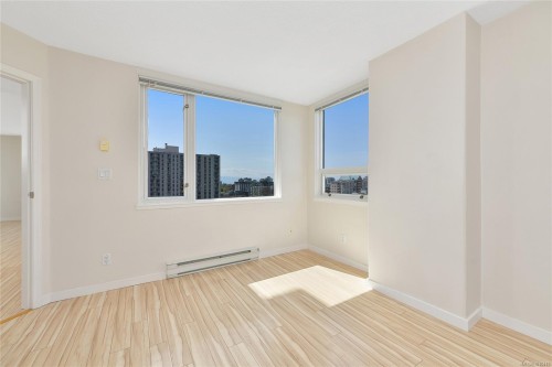 1208-930 Yates St, Victoria, BC - Indoor Photo Showing Other Room