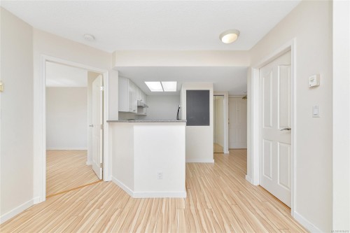 1208-930 Yates St, Victoria, BC - Indoor