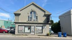 711  - 711B Rue Labelle  Saint-Jérôme, QC J7Z 5M2
