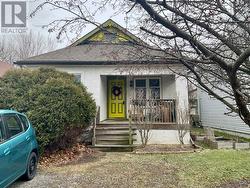 16 IDA STREET  St. Catharines (E. Chester), ON L2R 3X4