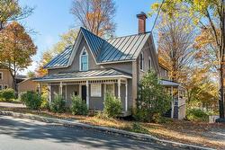 964  - 966 Rue du Sud  Cowansville, QC J2K 2Y3