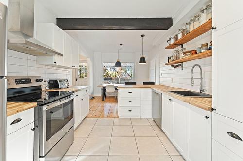 Logement - 964  - 966 Rue Du Sud, Cowansville, QC - Indoor Photo Showing Kitchen With Upgraded Kitchen