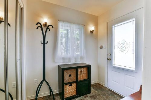 Hall d'entrée/Vestibule - 84 Rue Onulphe-Peltier, L'Épiphanie, QC - Indoor Photo Showing Other Room