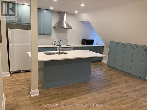 3 - 470 Besserer Street, Ottawa, ON - Indoor Photo Showing Kitchen With Double Sink
