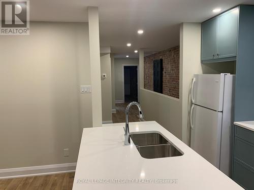 3 - 470 Besserer Street, Ottawa, ON - Indoor Photo Showing Kitchen With Double Sink