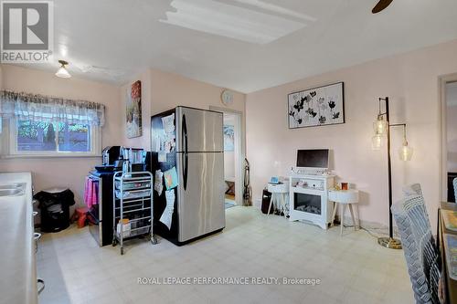 103 Glynn Avenue, Ottawa, ON - Indoor