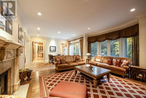 9 Seinecliffe Road, Markham, ON - Indoor Photo Showing Living Room With Fireplace
