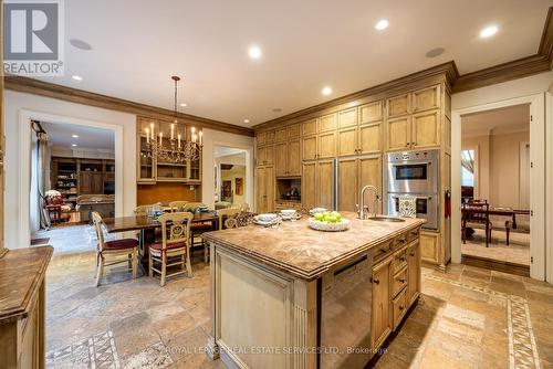 9 Seinecliffe Road, Markham, ON - Indoor Photo Showing Kitchen With Upgraded Kitchen